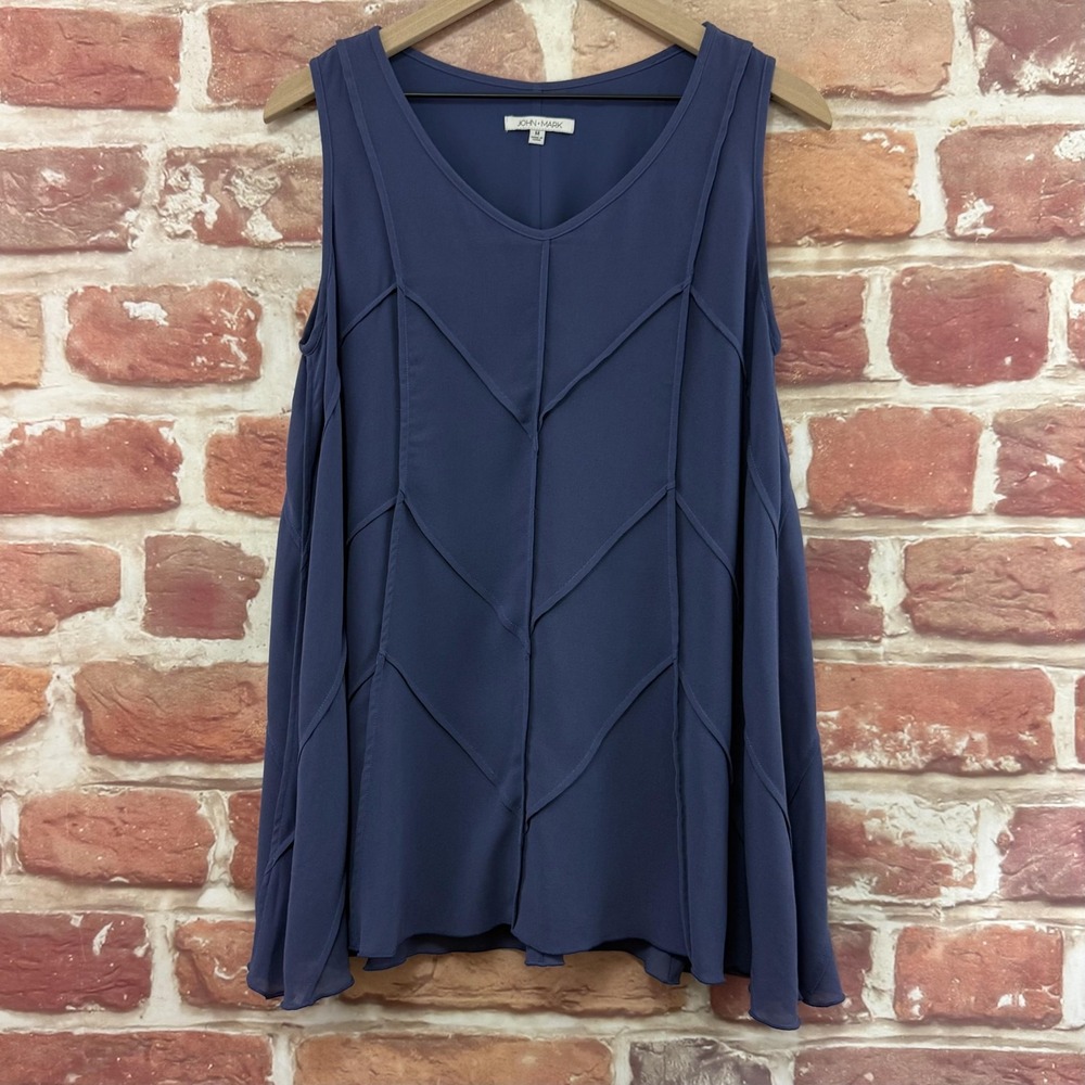 John Mark Top Women's Medium Blue Textured Casual Swing Tank Shirt Sleeveless